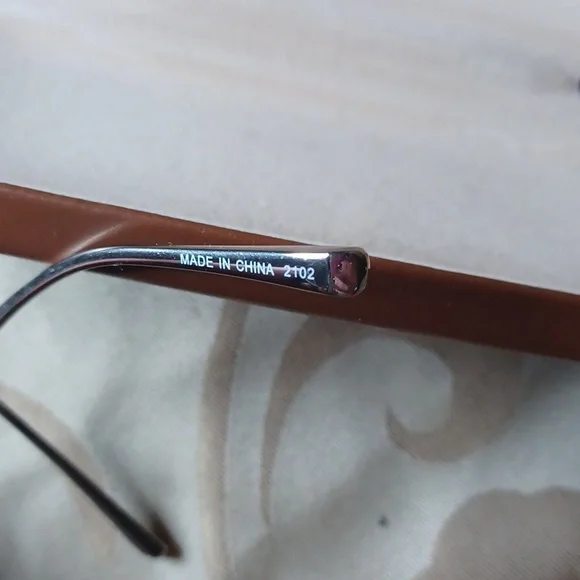 Longchamp Frames / Case - Picture 9 of 9